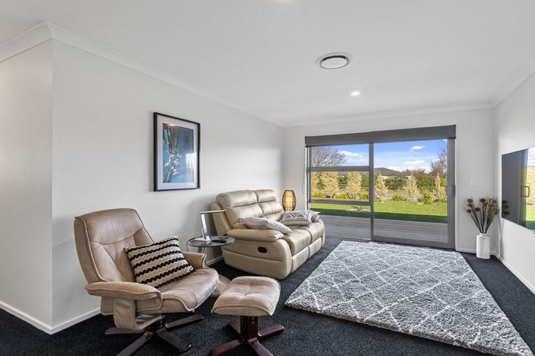 Photo of property in 7 Claremont Crescent, Amberley, 7410