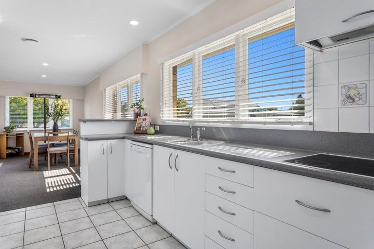 Photo of property in 28 Riverside Drive, Whakatane, 3120