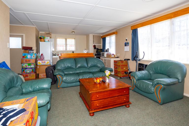 Photo of property in 61 Peel Street, Geraldine, 7930