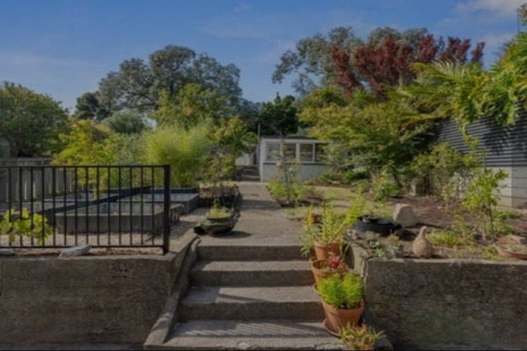 Photo of property in 1 Tawa Street, Gonville, Whanganui, 4501