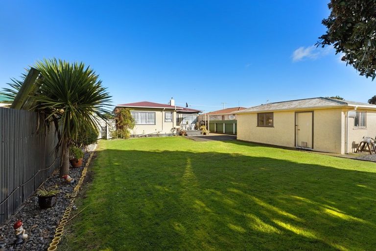 Photo of property in 50 Polson Street, Castlecliff, Whanganui, 4501