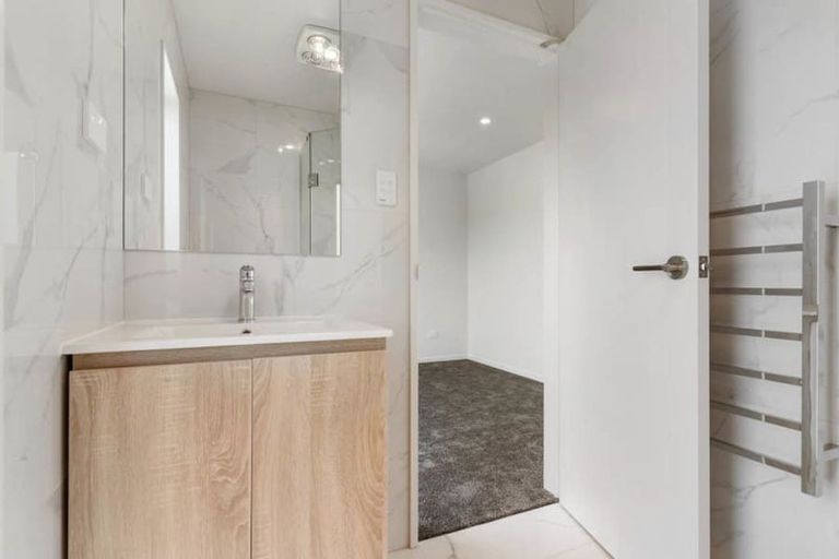 Photo of property in 523b Pakuranga Road, Howick, Auckland, 2010