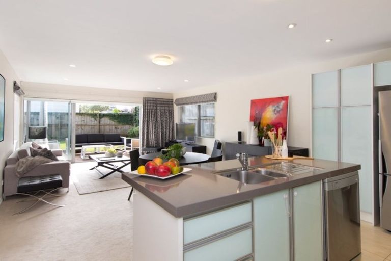 Photo of property in 38c Ireland Road, Mount Wellington, Auckland, 1060