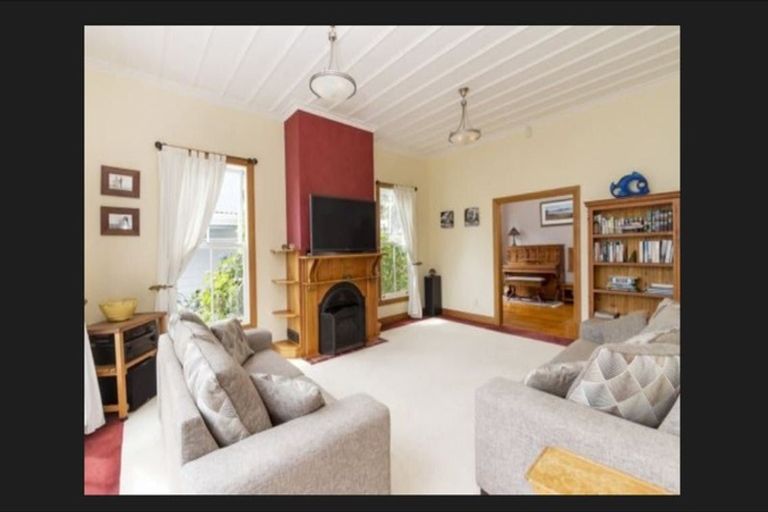 Photo of property in 46 Bradbury Road, Botany Downs, Auckland, 2010