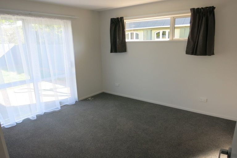 Photo of property in 28 Lincoln Road, Hillmorton, Christchurch, 8024