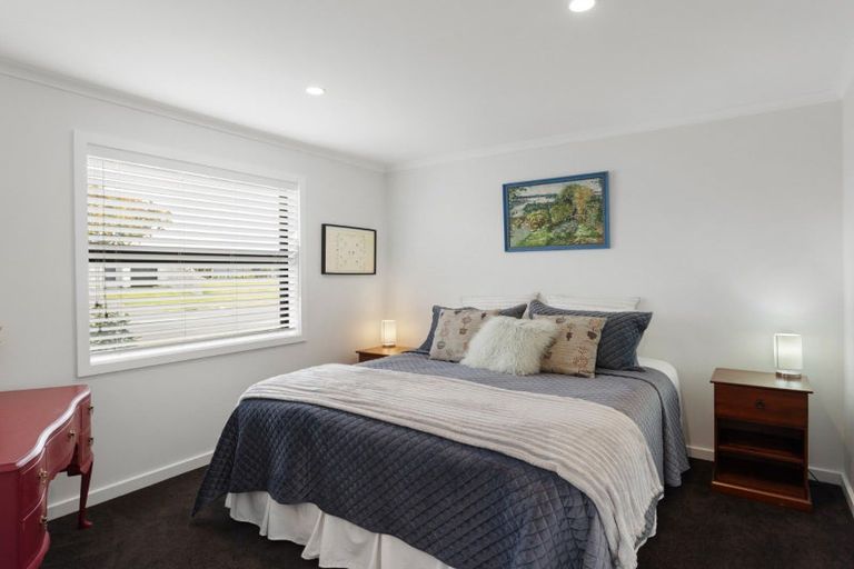 Photo of property in 1 Makura Drive, Papamoa Beach, Papamoa, 3118