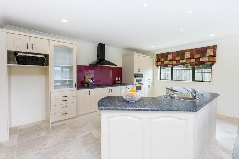 Photo of property in 51 Riverstone Drive, Riverstone Terraces, Upper Hutt, 5018