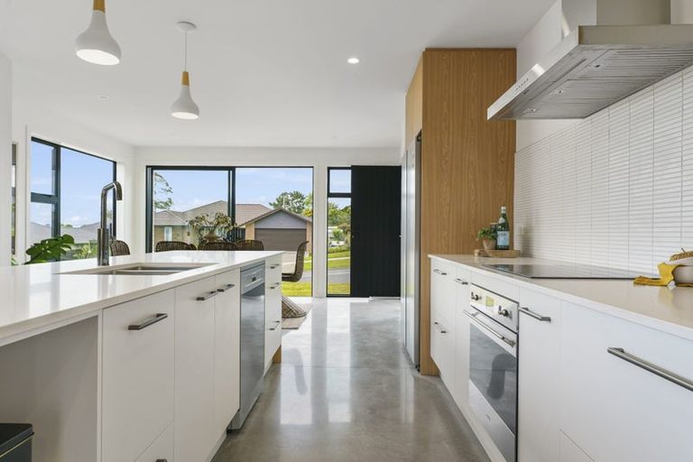 Photo of property in 7 Kayelene Place, Omokoroa, 3114