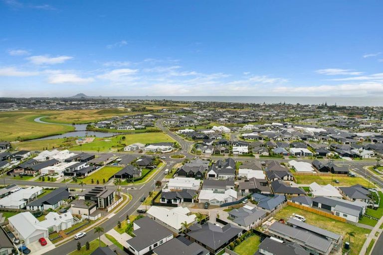 Photo of property in 53 Cotula Way, Papamoa Beach, Papamoa, 3118