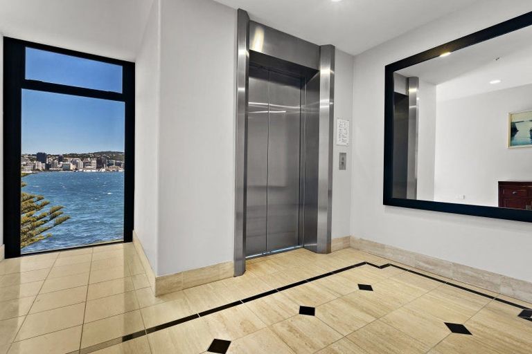 Photo of property in 11/310 Oriental Parade, Oriental Bay, Wellington, 6011