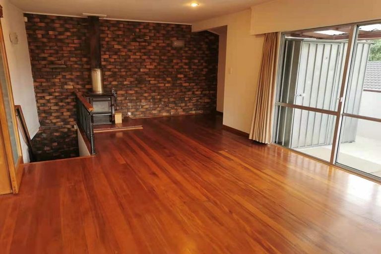 Photo of property in 59 Sheridan Drive, New Lynn, Auckland, 0600