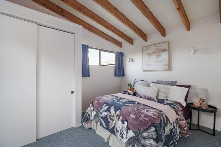 Photo of property in 20 Simcox Street, Otaki Beach, Otaki, 5512