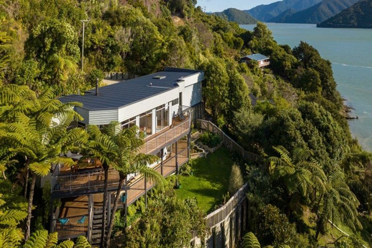 Photo of property in 600 Moetapu Bay Road, Moetapu Bay, Picton, 7282