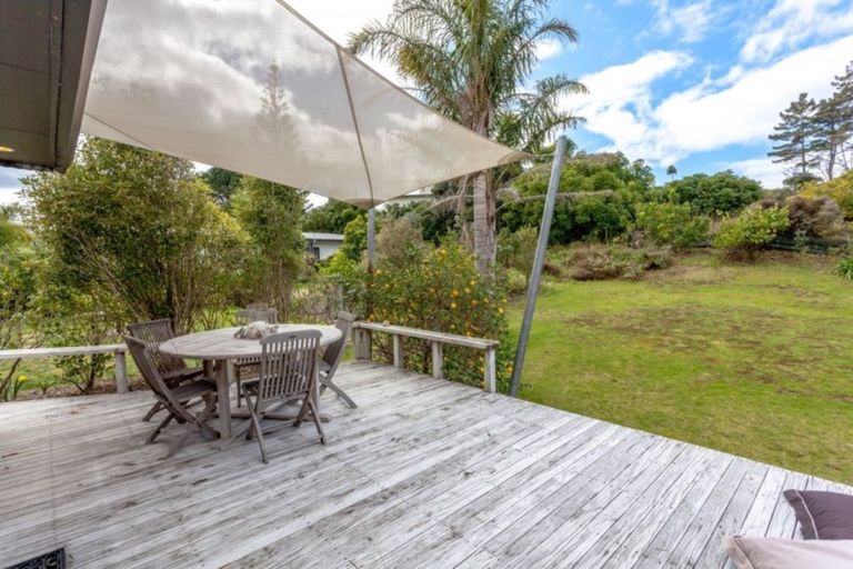 Photo of property in 150 Ocean Beach Road, Tairua, 3508