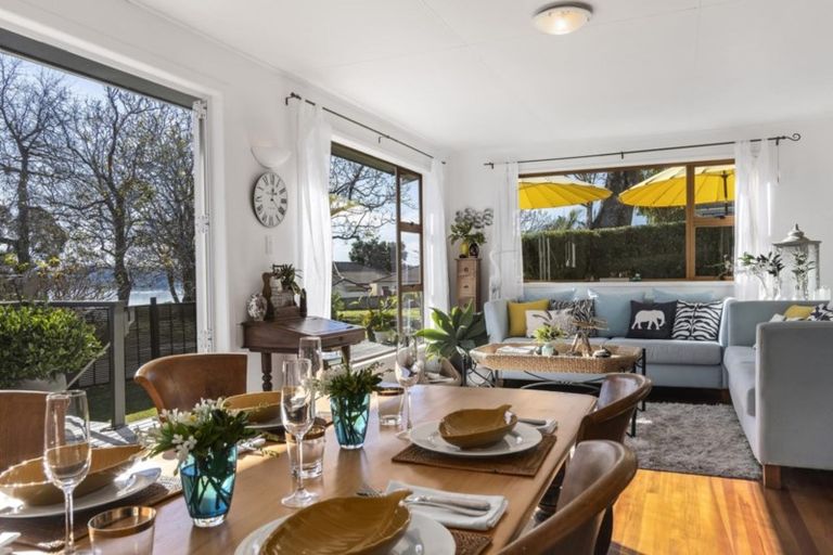 Photo of property in 8 Walnut Grove, Omokoroa, 3114