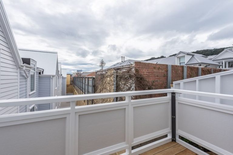 Photo of property in Pirie Street Townhouses, 20/35 Pirie Street, Mount Victoria, Wellington, 6011