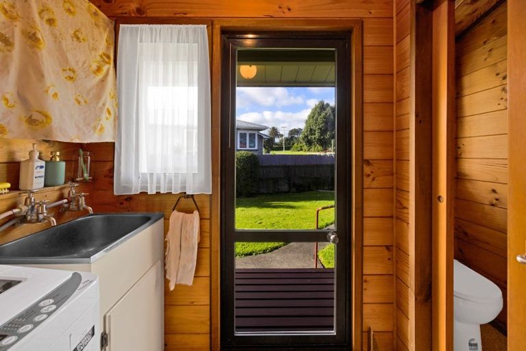 Photo of property in 1 Domett Street, Opunake, 4616