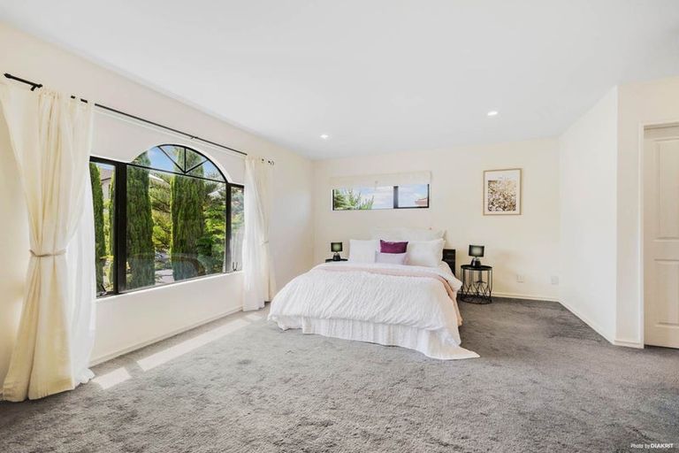 Photo of property in 33 Killybegs Drive, Pinehill, Auckland, 0632