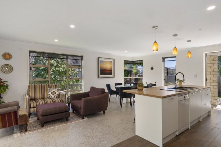 Photo of property in 94 Doncaster Drive, Papamoa Beach, Papamoa, 3118