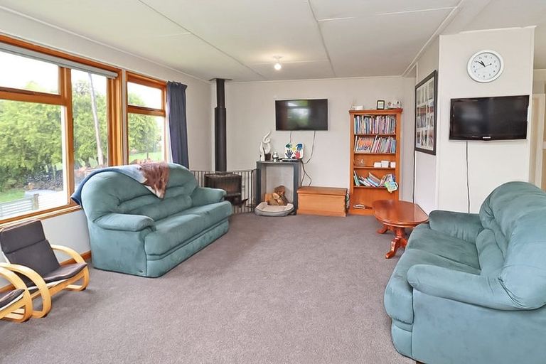 Photo of property in 16 Rees Street, Duntroon, Oamaru, 9494