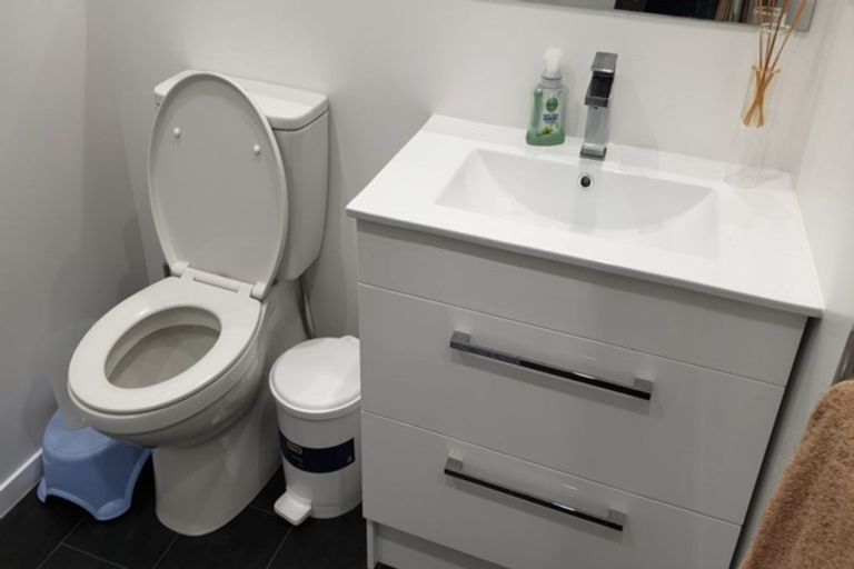 Photo of property in 35 Kentwood Drive, Woodridge, Wellington, 6037