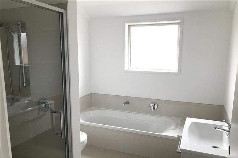 Photo of property in 12 Matawai Puna Drive, Pukekohe, 2120