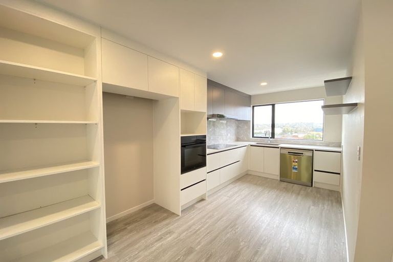 Photo of property in 17b Buscomb Avenue, Henderson, Auckland, 0610