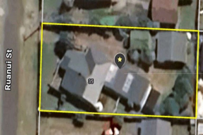 Photo of property in 35 Ruanui Street, Himatangi Beach, Foxton, 4891