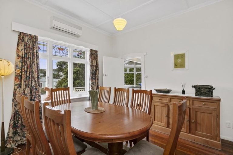 Photo of property in 18 Charlotte Avenue, Brooklyn, Wellington, 6021