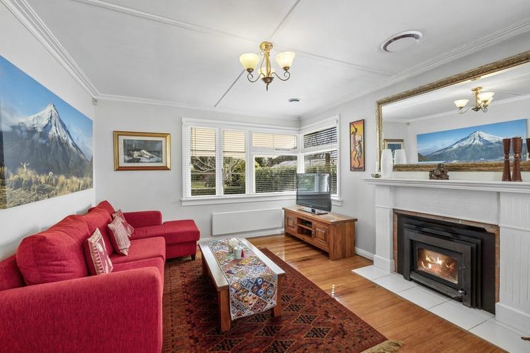 Photo of property in 48 Tarahua Road, Welbourn, New Plymouth, 4310