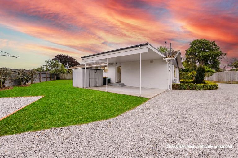 Photo of property in 21 De Bloge Place, Burwood, Christchurch, 8061