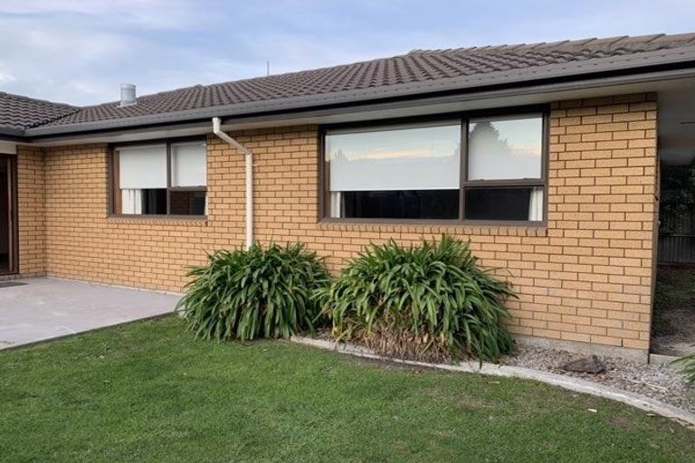 Photo of property in 19a Cunningham Place, Halswell, Christchurch, 8025