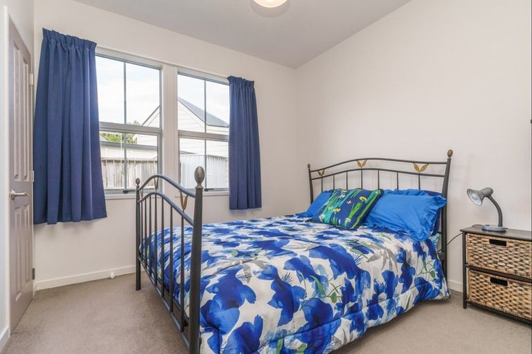 Photo of property in 12 Fletcher Way, Arrowtown, 9302