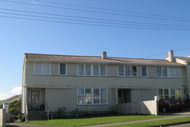 Photo of property in 3d D'urville Street, Cannons Creek, Porirua, 5024