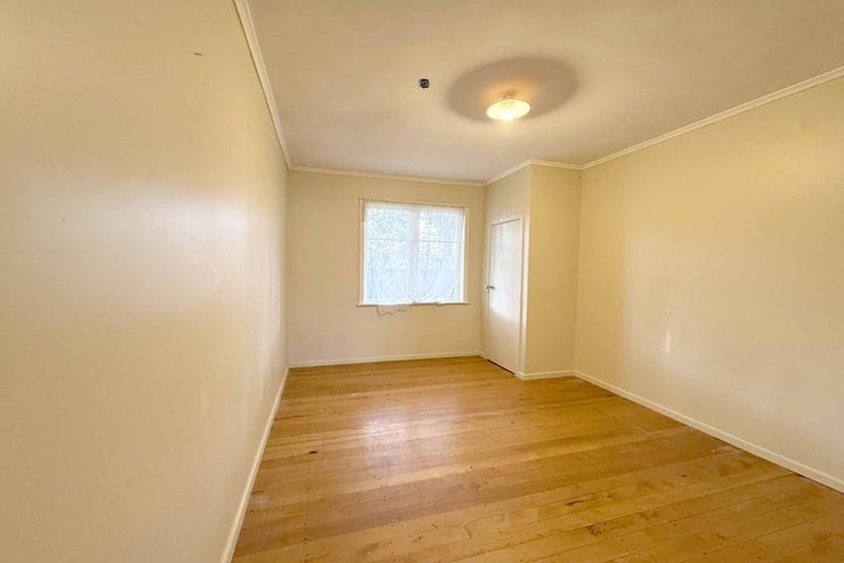 Photo of property in 2/34 Royton Avenue, Mangere East, Auckland, 2024