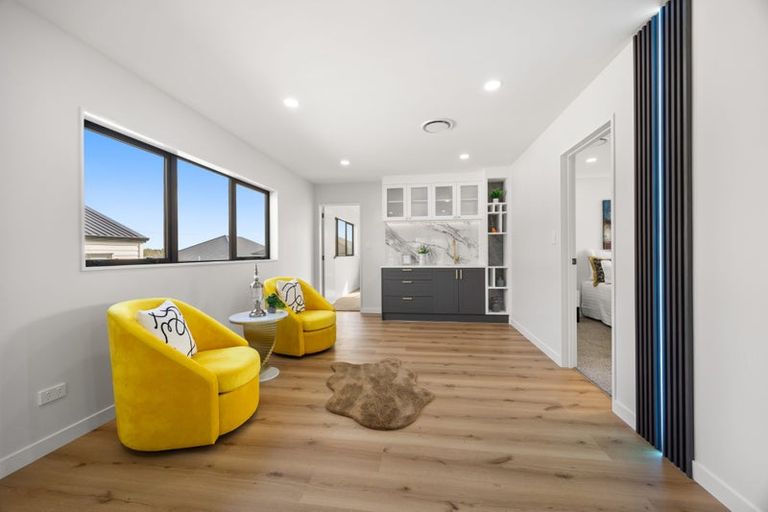 Photo of property in 35 Park Green Avenue, Rosehill, Papakura, 2113