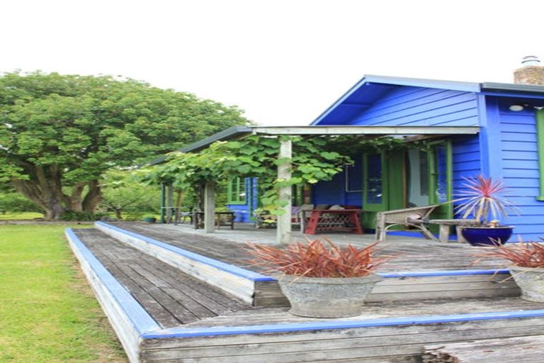 Photo of property in 126 Oneriri Road, Kaiwaka, 0573