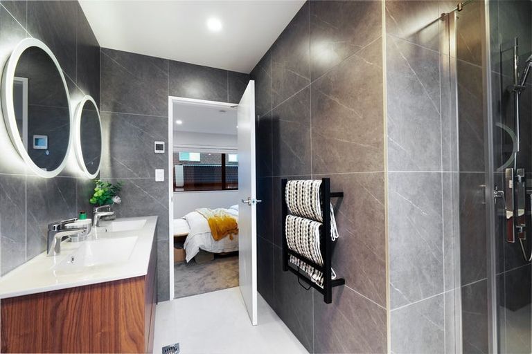 Photo of property in 73c Salamanca Road, Sunnynook, Auckland, 0620