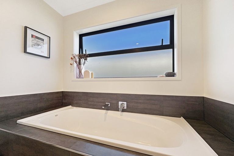 Photo of property in 10a Portal Crescent, Beerescourt, Hamilton, 3200