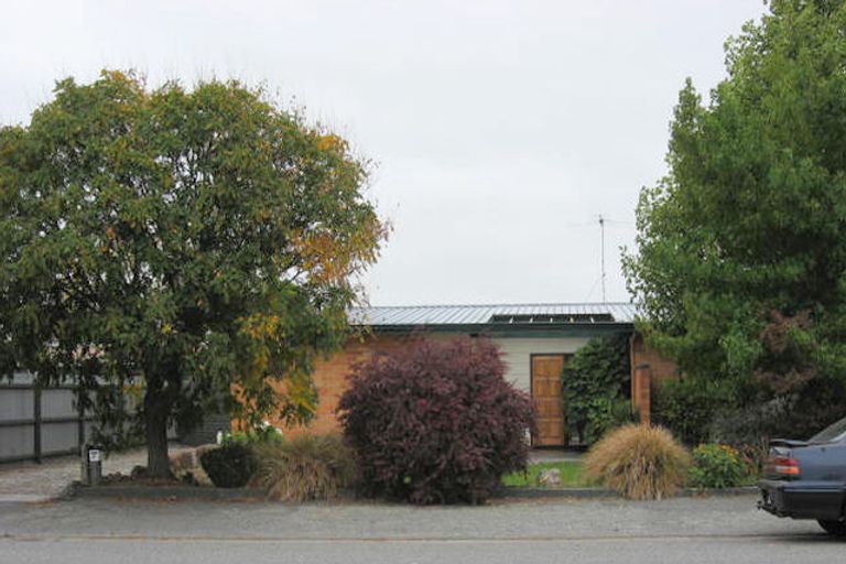 Photo of property in 28 Graham Street, Tinwald, Ashburton, 7700