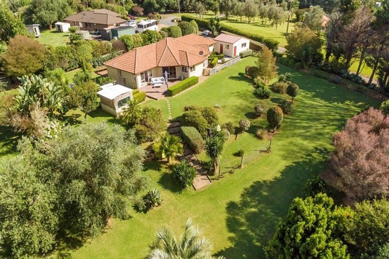 Photo of property in 97 Shepherd Road, Kerikeri, 0230