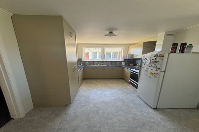 Photo of property in 12 Calvert Street, Papakura, 2110