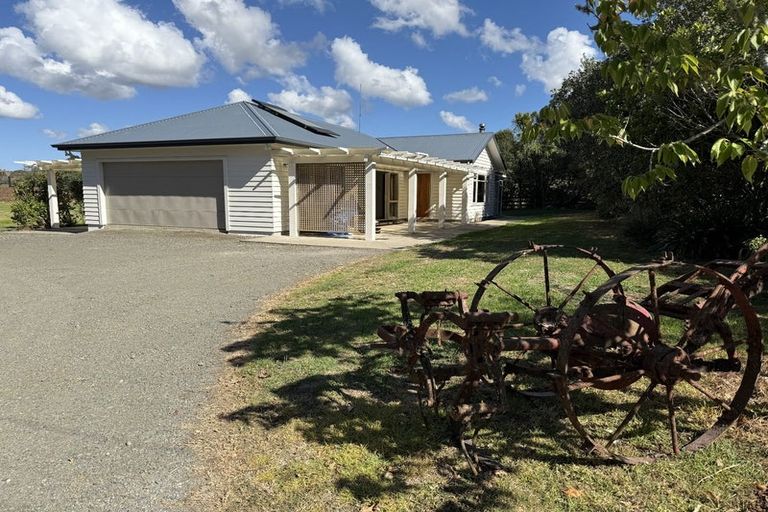 Photo of property in 61 Kahikatea Flat Road, Dairy Flat, Albany, 0794