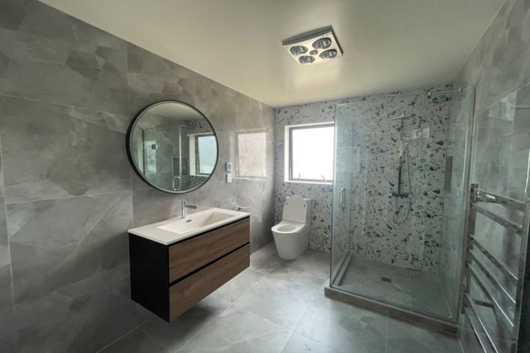 Photo of property in 2e Matatahi Road, Flat Bush, Auckland, 2019