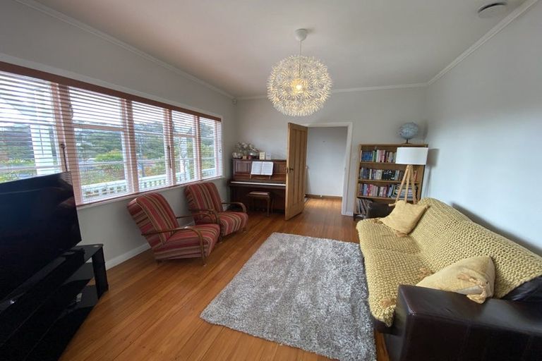 Photo of property in 106 Campbell Street, Karori, Wellington, 6012