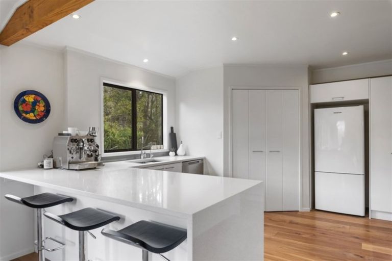 Photo of property in 1/16 Rossmore Terrace, Murrays Bay, Auckland, 0630