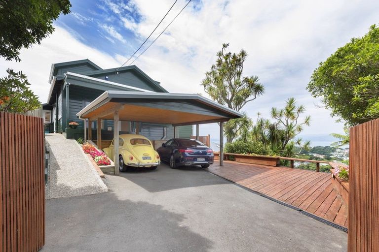 Photo of property in 12 Thorby Street, Northland, Wellington, 6012