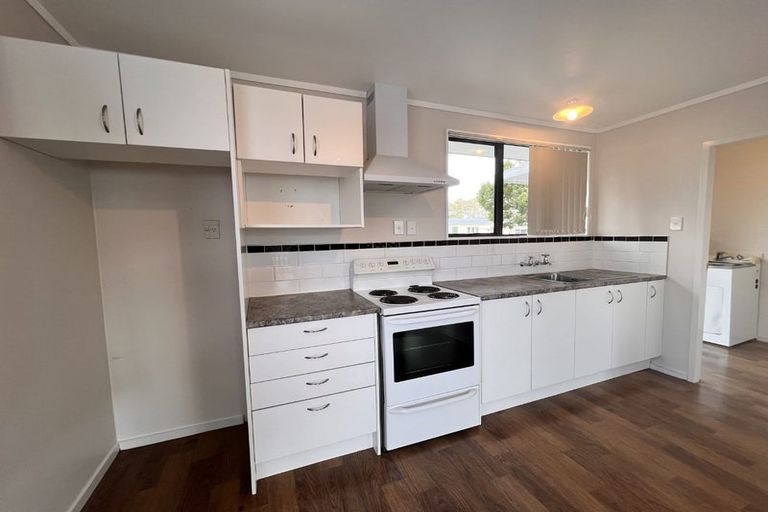 Photo of property in 1/67 Redcrest Avenue, Red Hill, Papakura, 2110