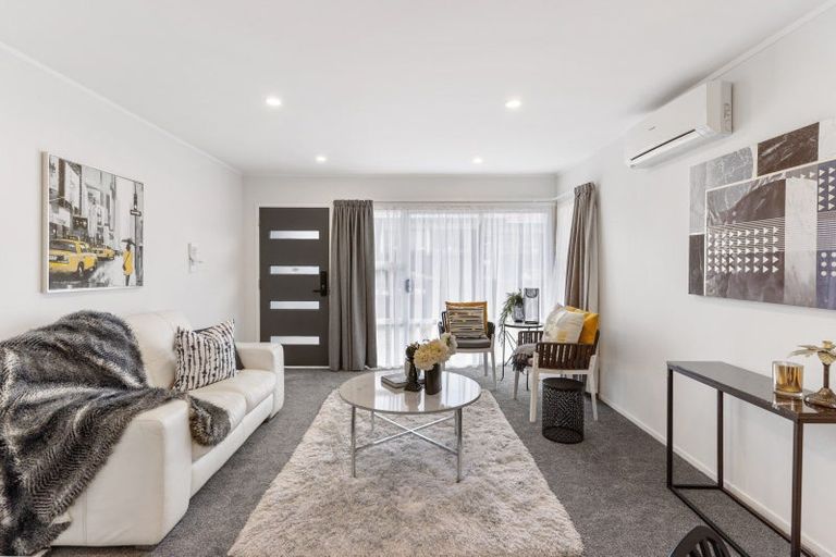 Photo of property in 1/38 Ballater Place, Highland Park, Auckland, 2010