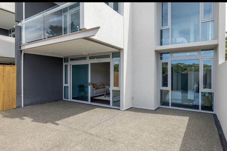 Photo of property in 1/272 Marine Parade, New Brighton, Christchurch, 8061